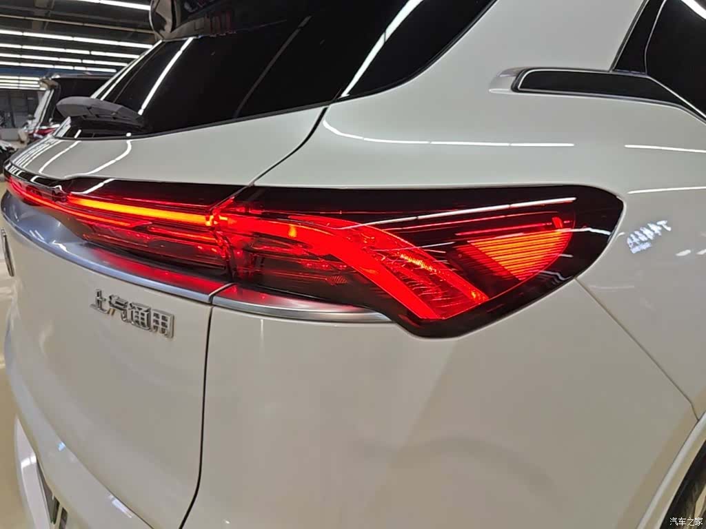 Buick E5, 2025 8