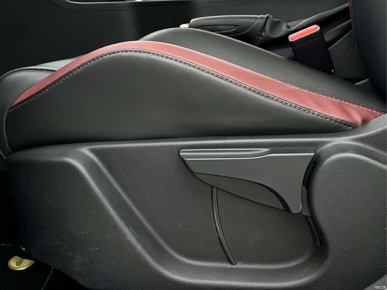 Geely Coolray, 2021 19