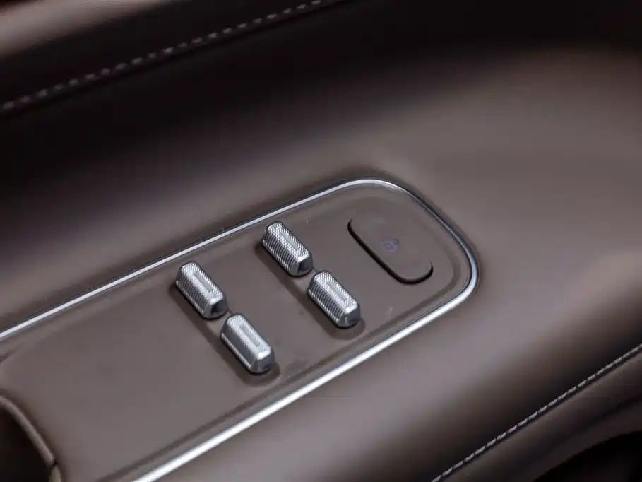 HarmonyOS Ask the world M9