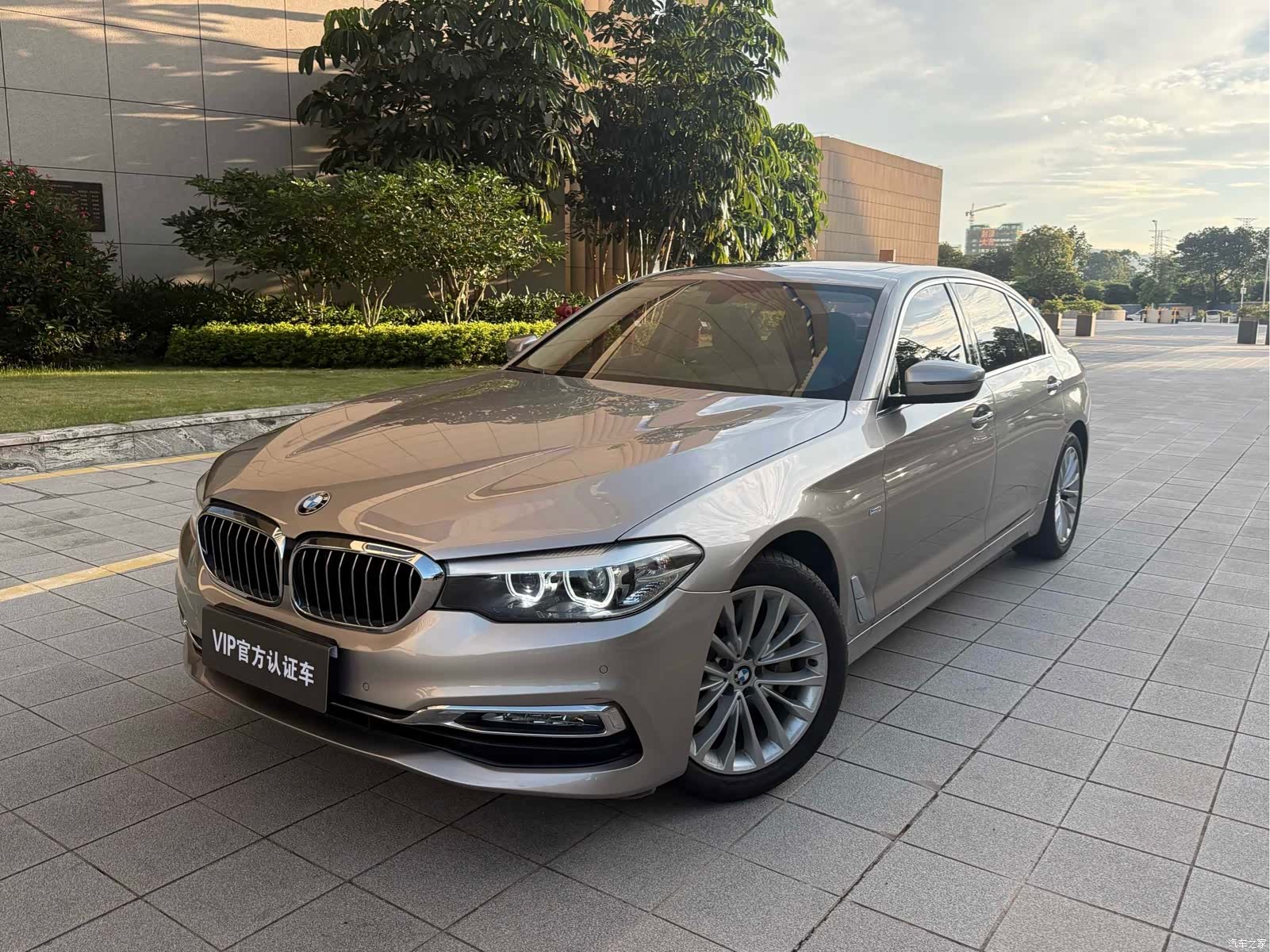 BMW 5 Series, 2018 1