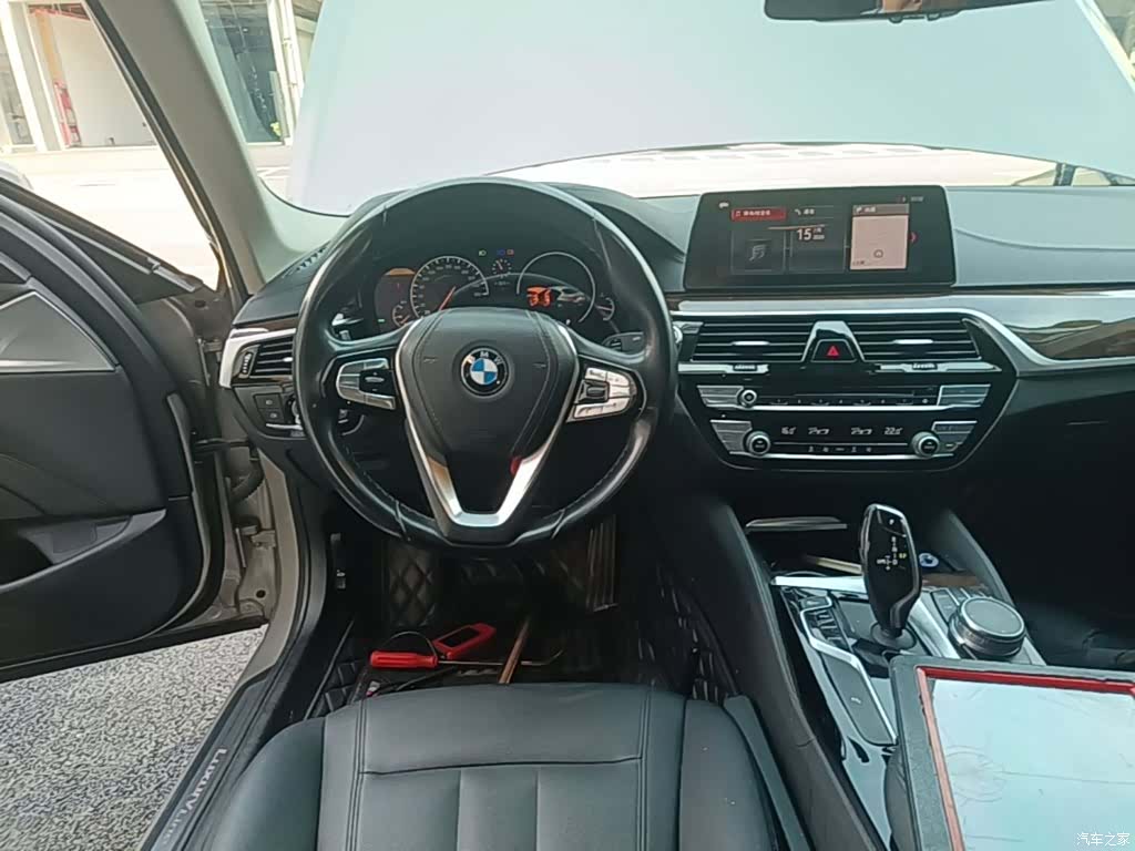 BMW 5 Series, 2018 11