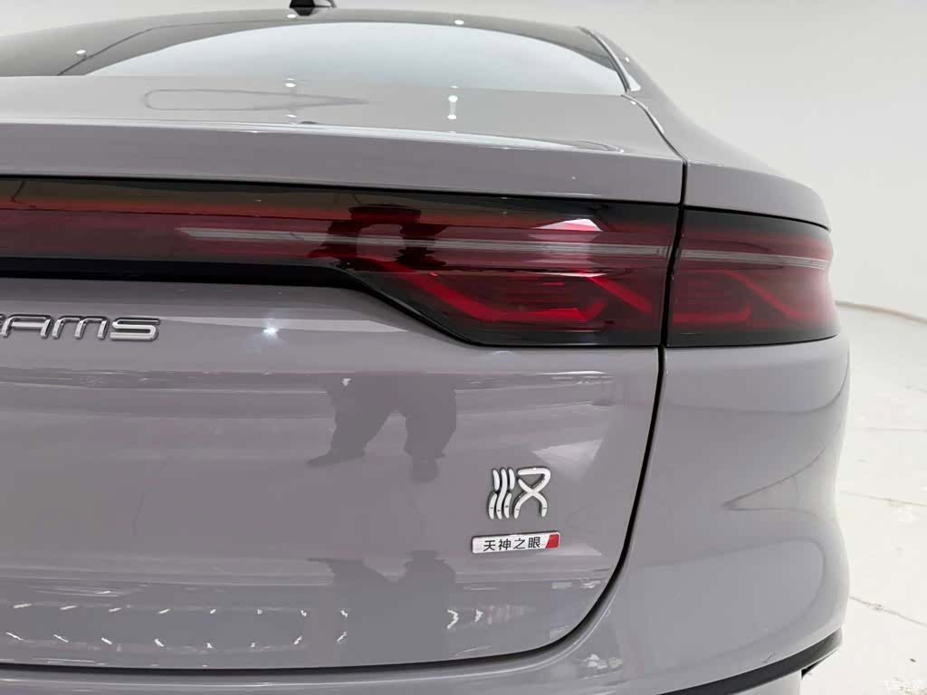 BYD Han, 2025 10