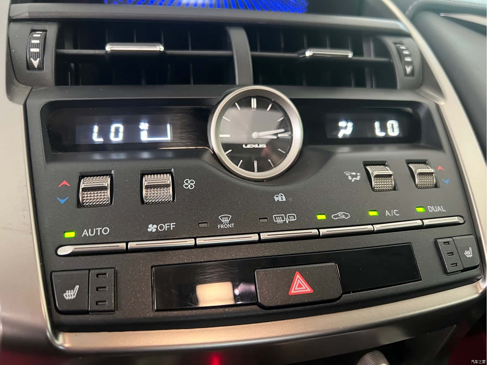 Lexus NX, 2021 13