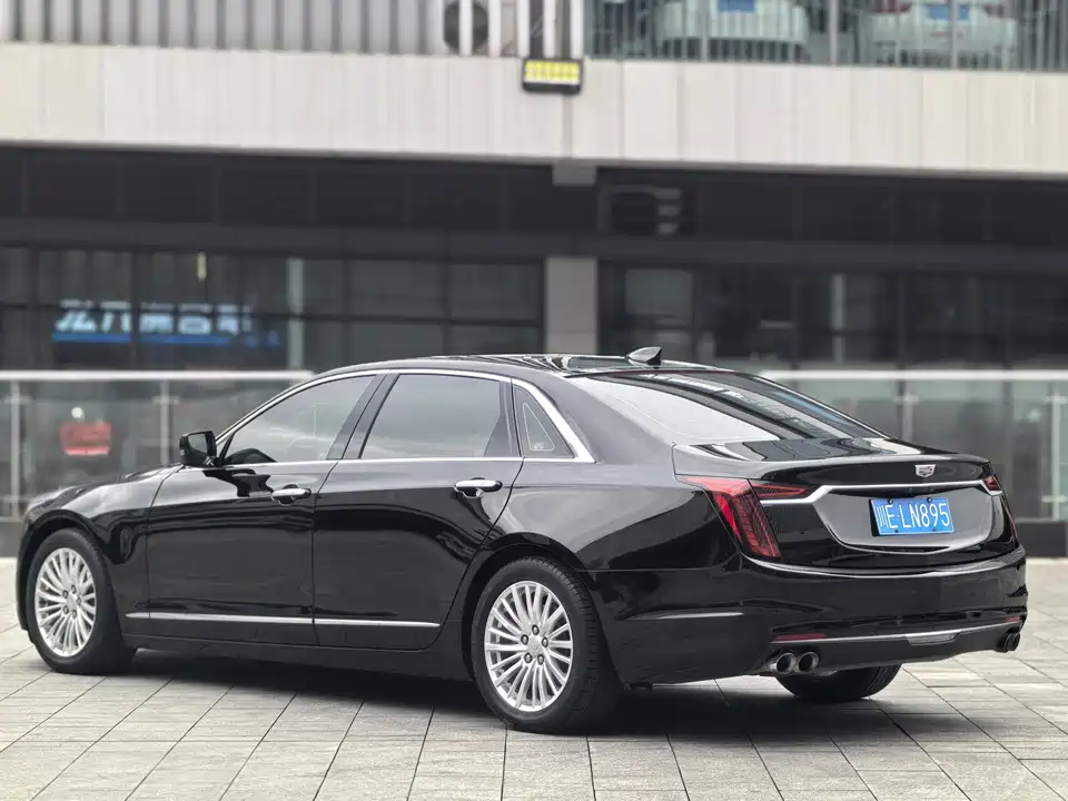 Cadillac CT6