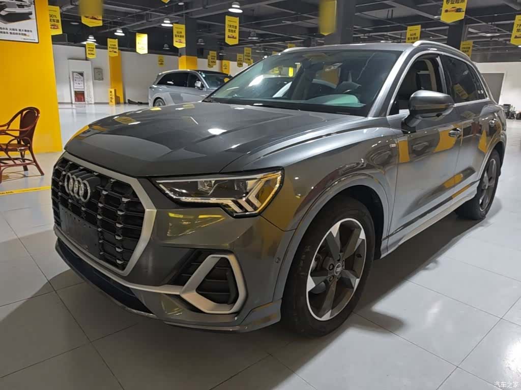Audi Q3, 2022 1