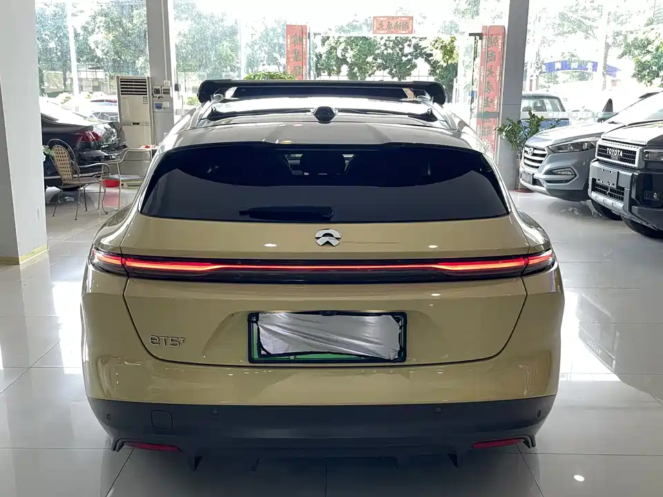 NIO ET5T