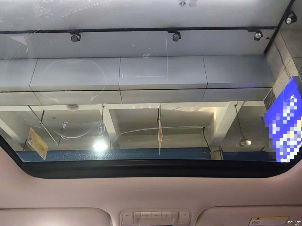 DongFeng AX7, 2020 18
