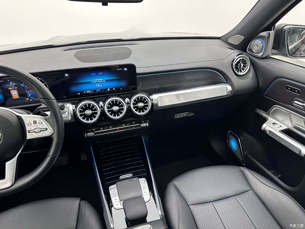 Mercedes-Benz GLB, 2022 15