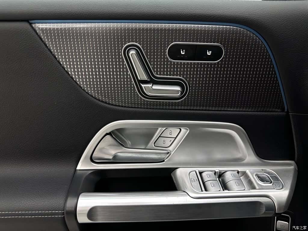 Mercedes-Benz GLB, 2022 28