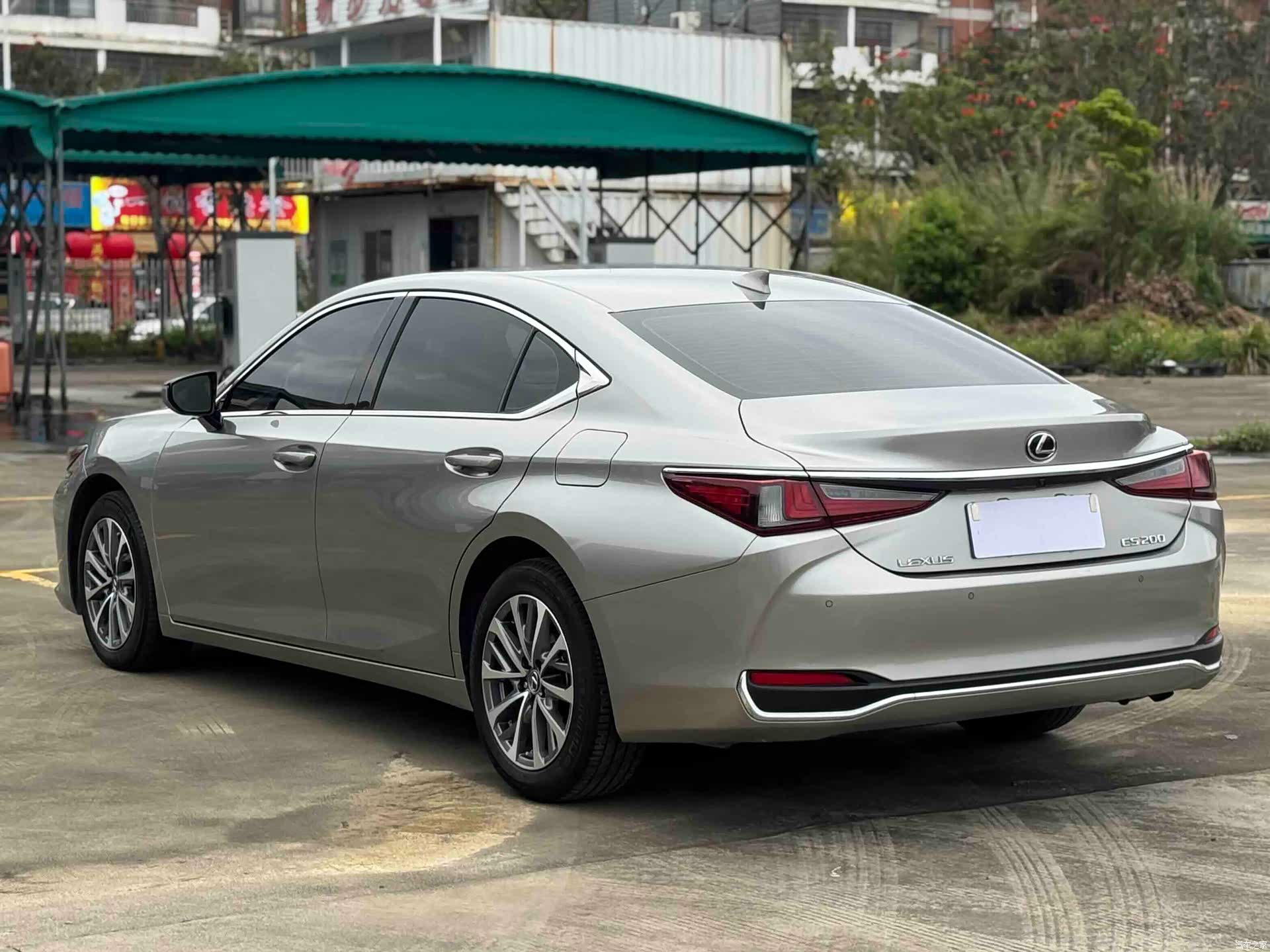 Lexus ES, 2023 7