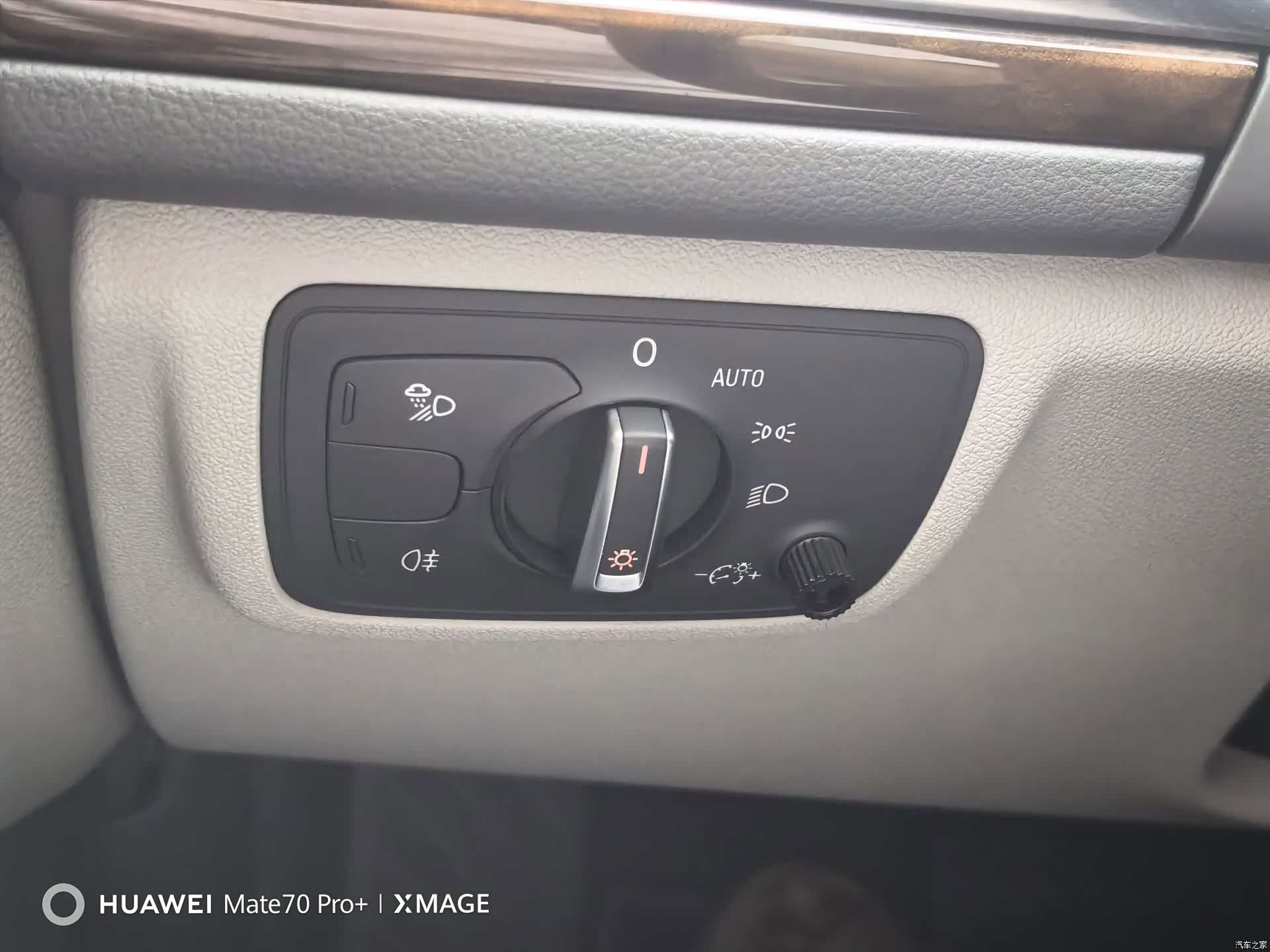 Audi A6L, 2012 18