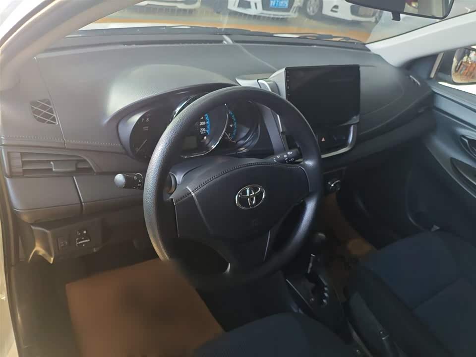 Toyota YARiS L Zhixuan
