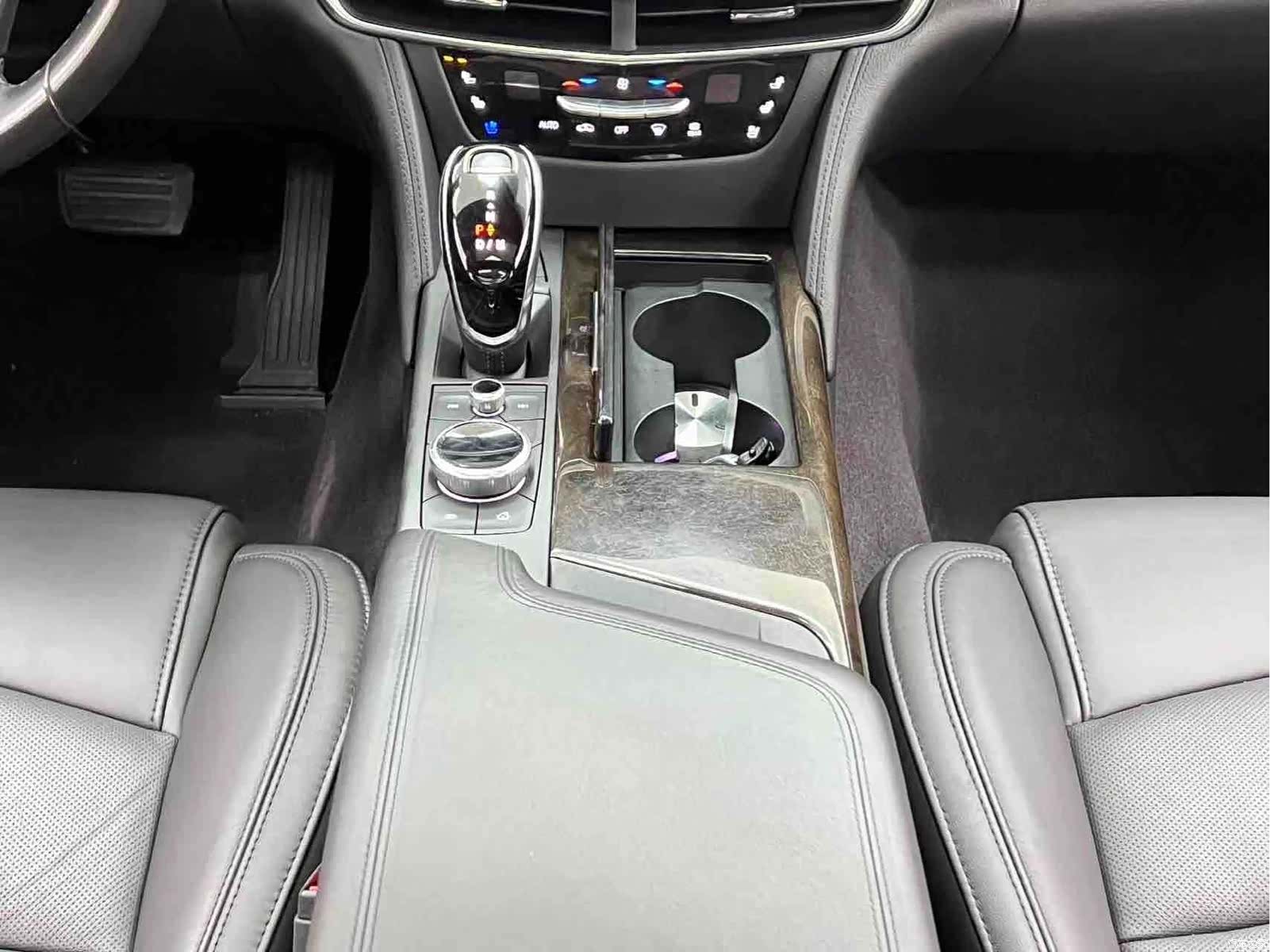 Cadillac CT6, 2021 18