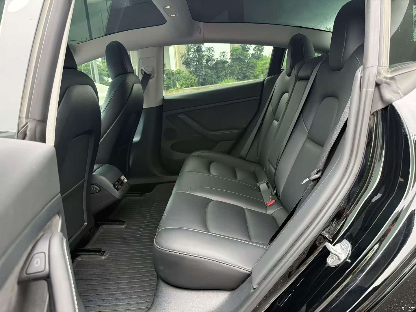 Tesla Model 3, 2023 6