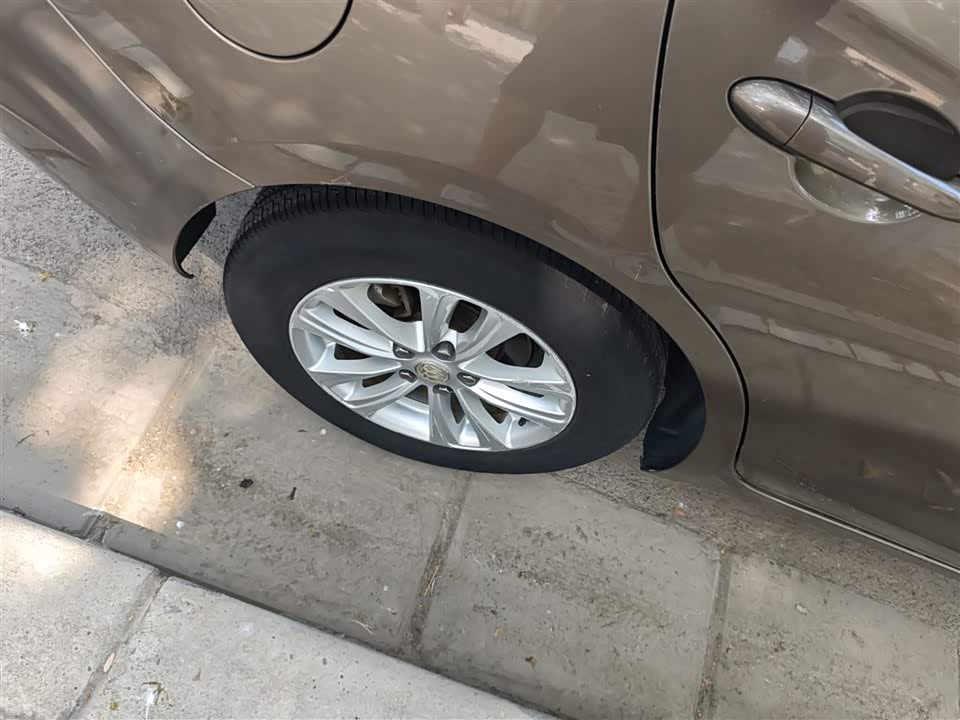 Buick Yinglang