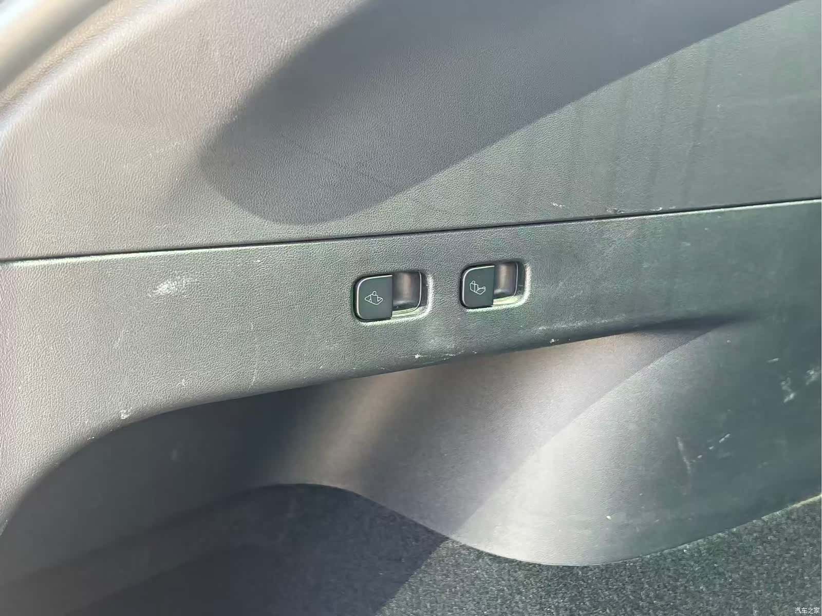 Tesla Model Y, 2023 9