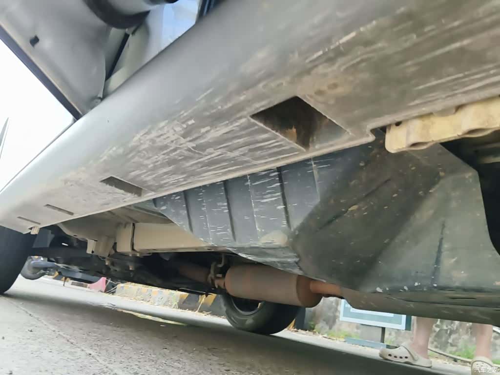 DongFeng AX7, 2017 22