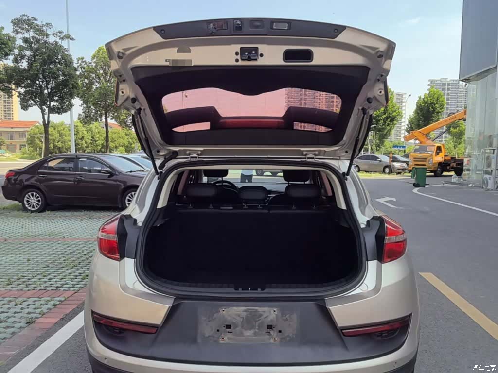 Geely Emgrand, 2017 19
