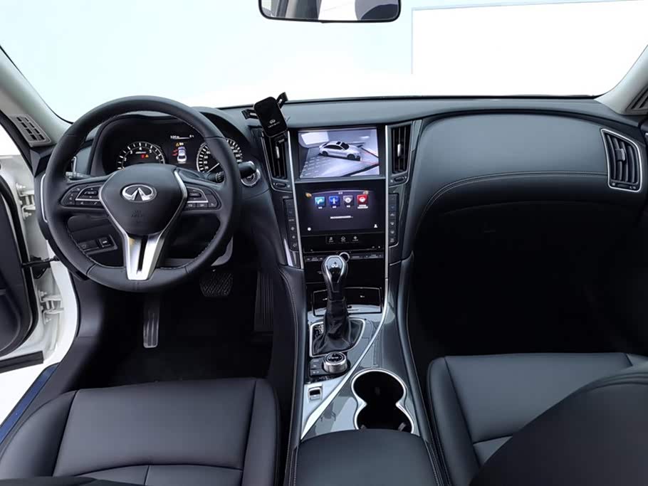 Infiniti Q50L