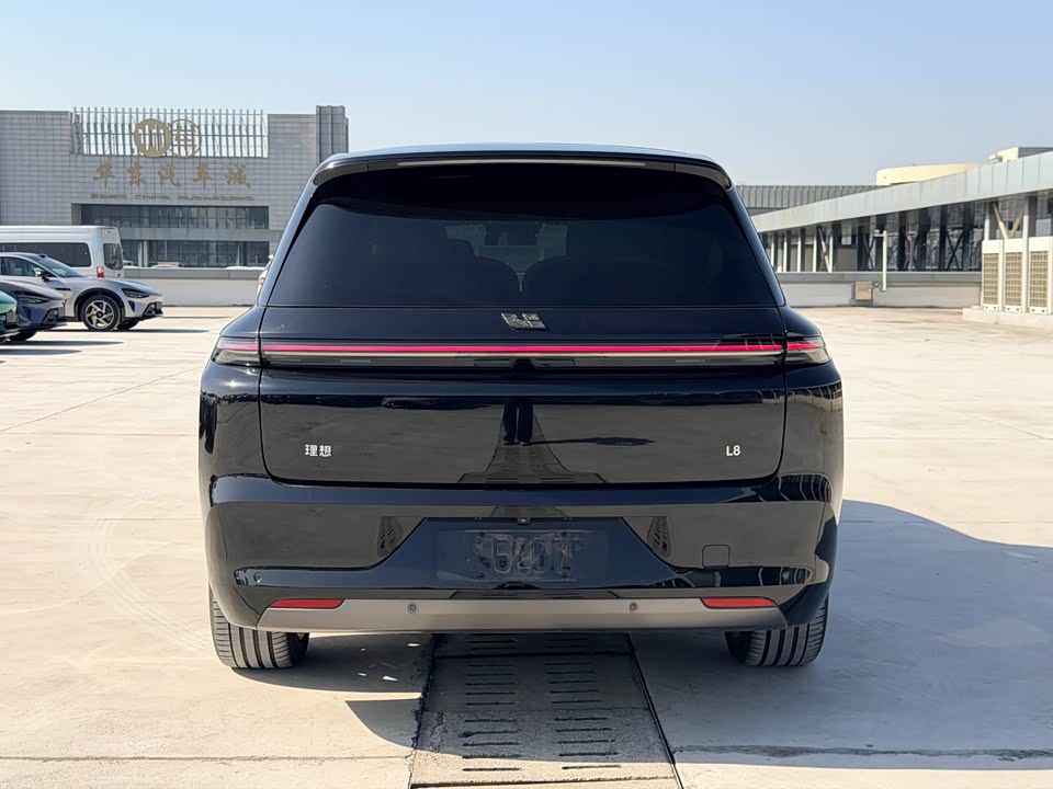 Li Auto Ideal L8