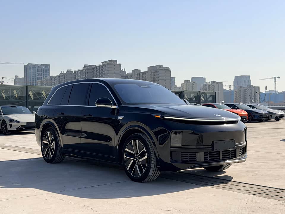 Li Auto Ideal L8