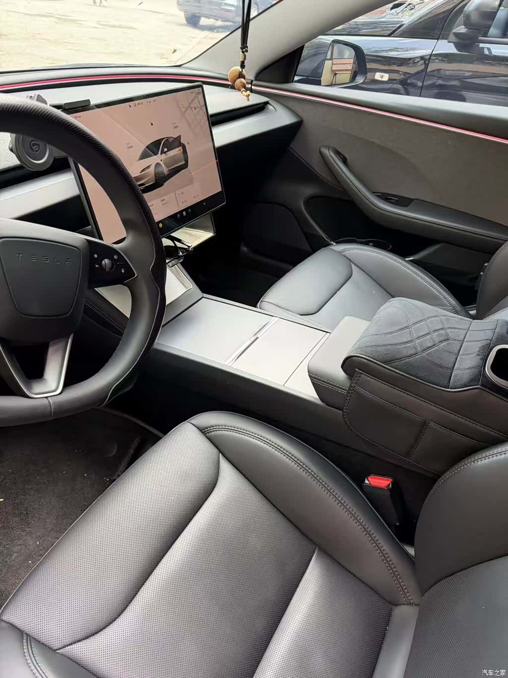 Tesla Model 3, 2024 6