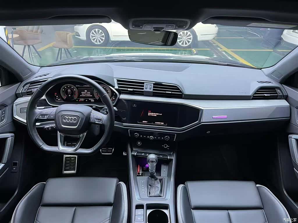Audi Q3, 2024 15