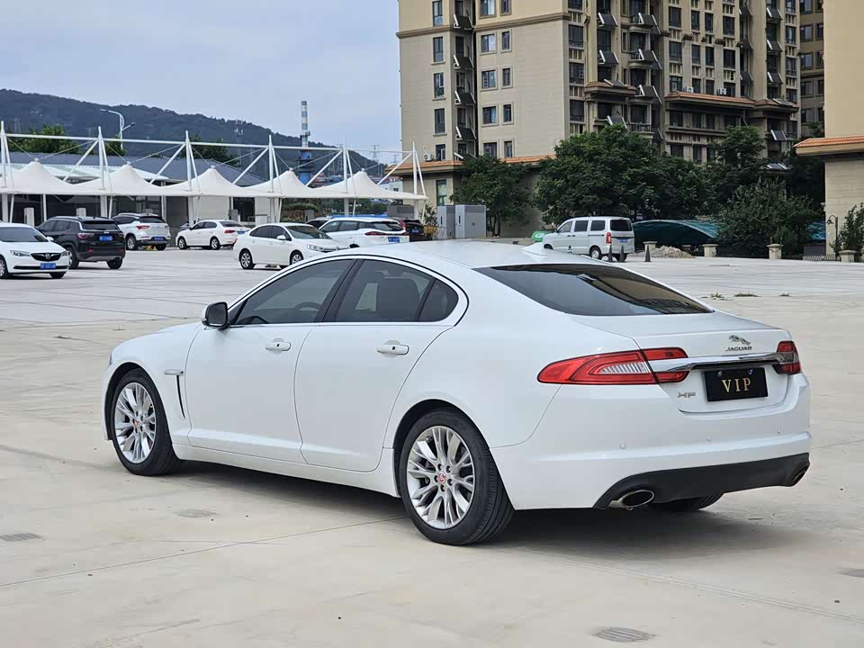 Jaguar XF Jaguar XF