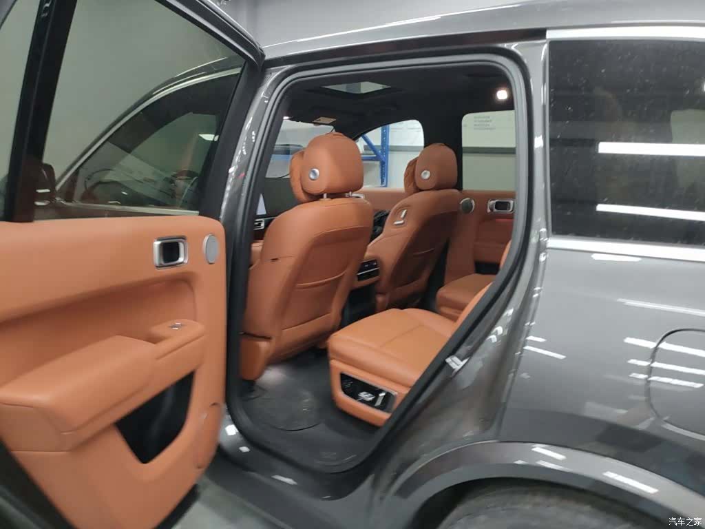 Li Auto L8, 2023 6