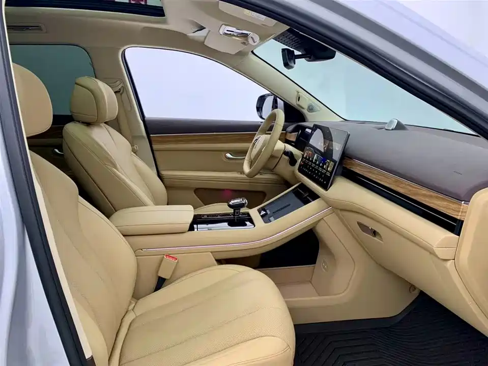 AITO Ask the world M7