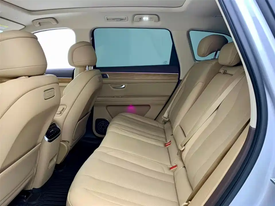 AITO Ask the world M7