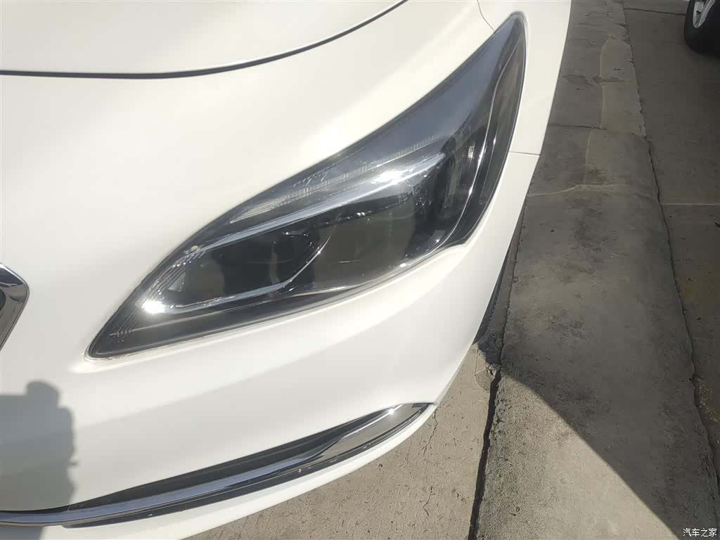 Buick LaCrosse, 2019 18