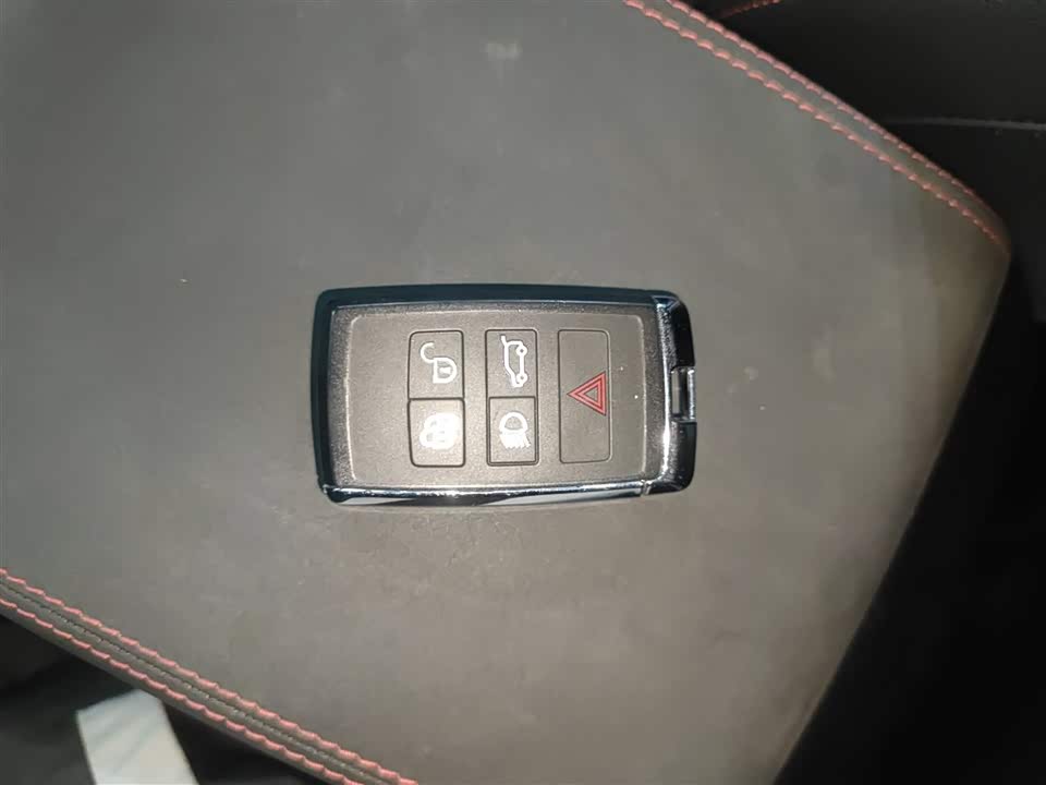 Land Rover Discover sports