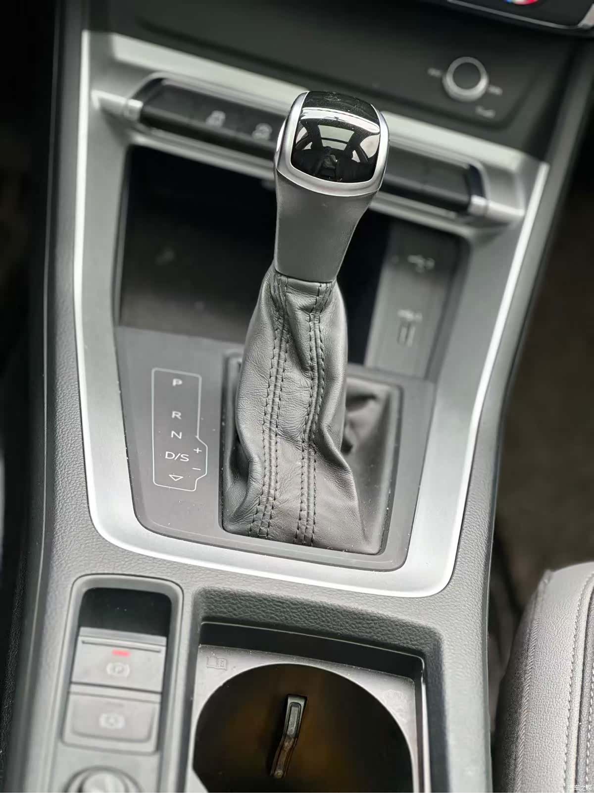 Audi Q3, 2020 11