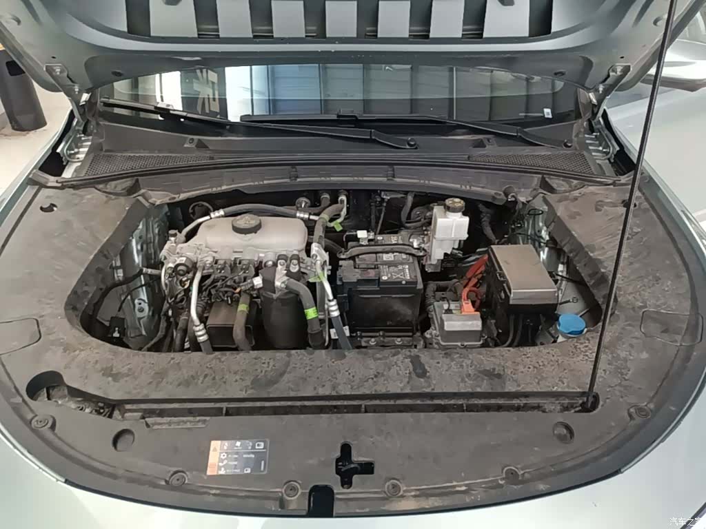Roewe D6, 2025 20