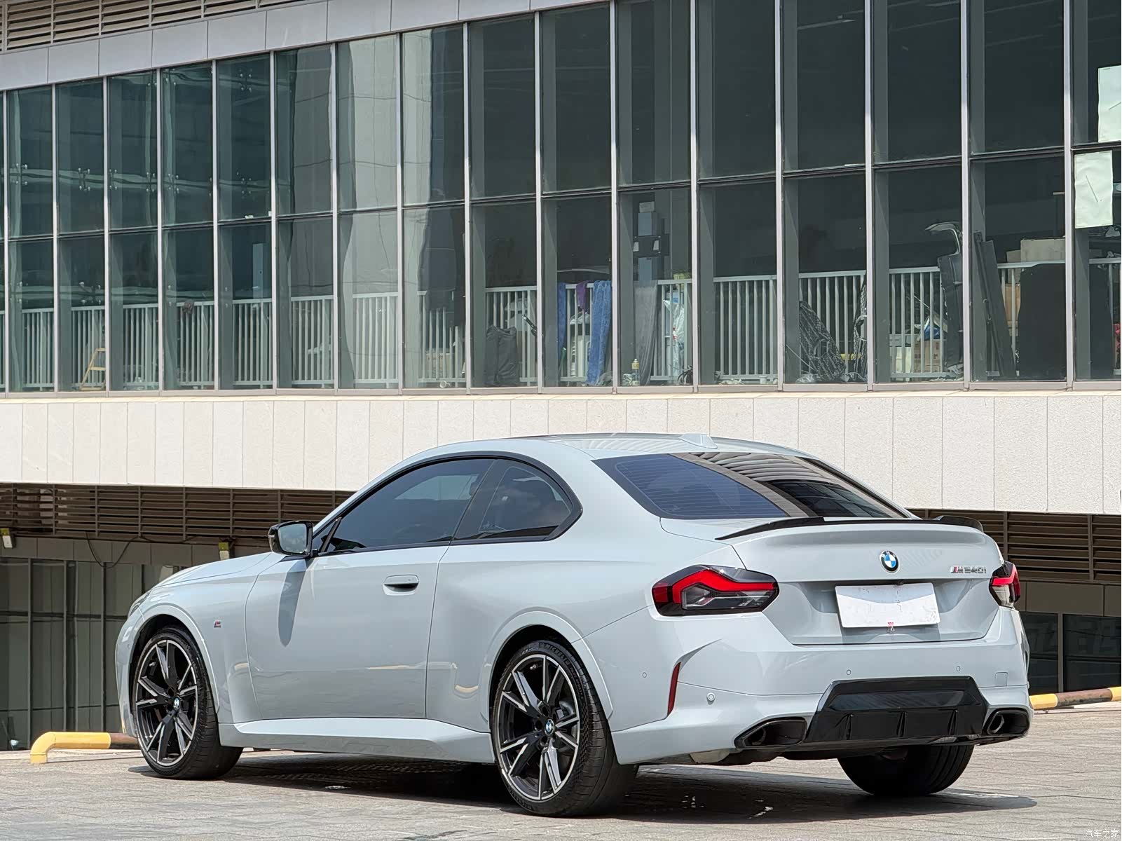 BMW M2, 2025 все фото