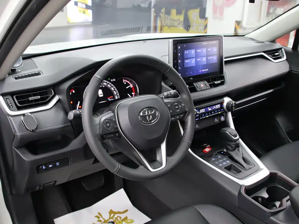 Toyota RAV4 Rongfang