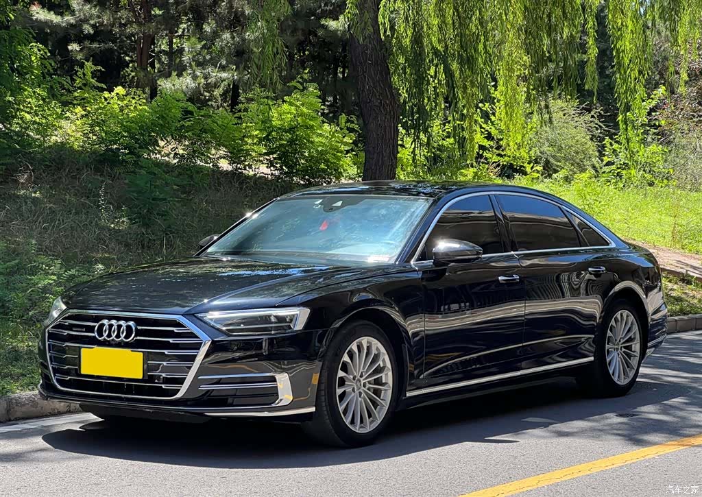 Audi A8L, 2020 1