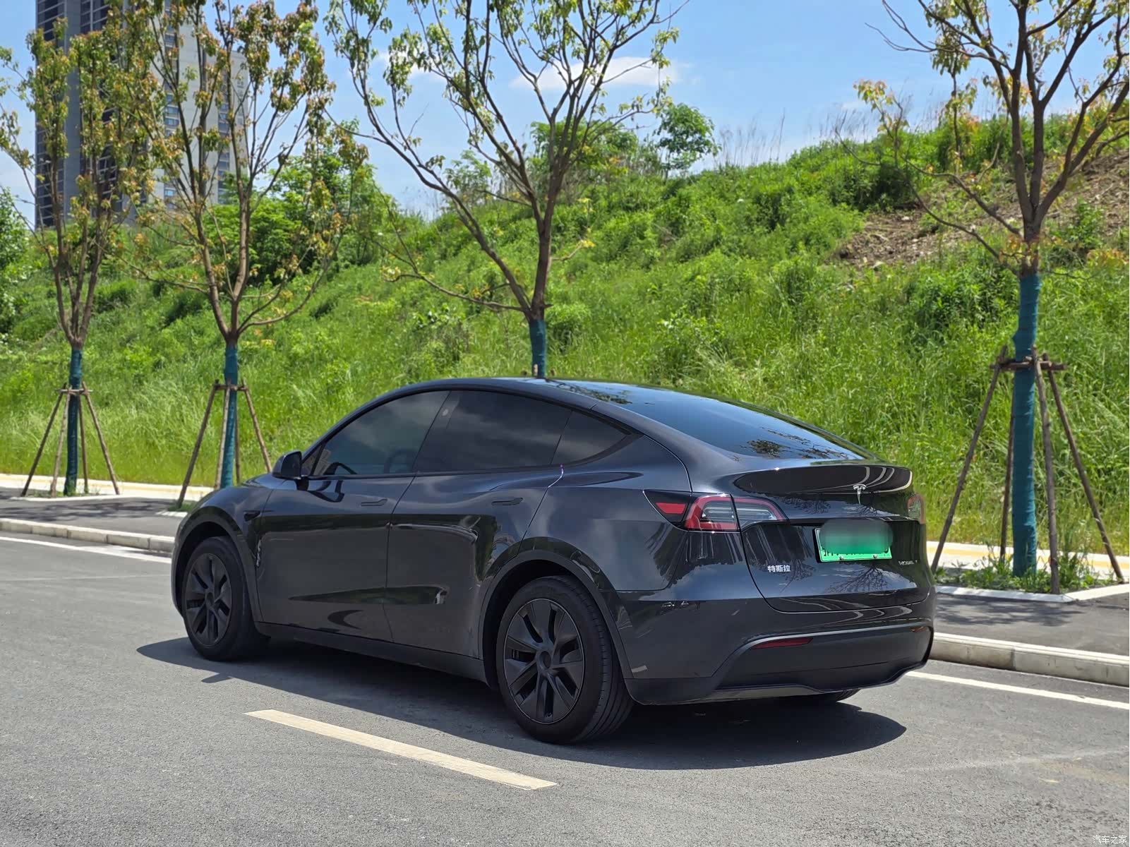 Tesla Model Y, 2024 10