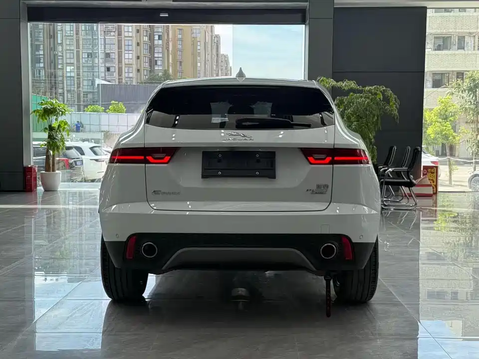 Jaguar E-PACE