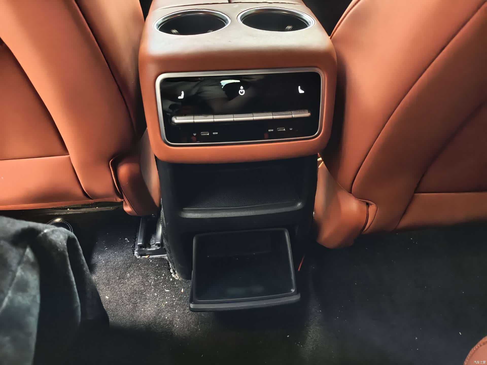 Li Auto L8, 2023 8