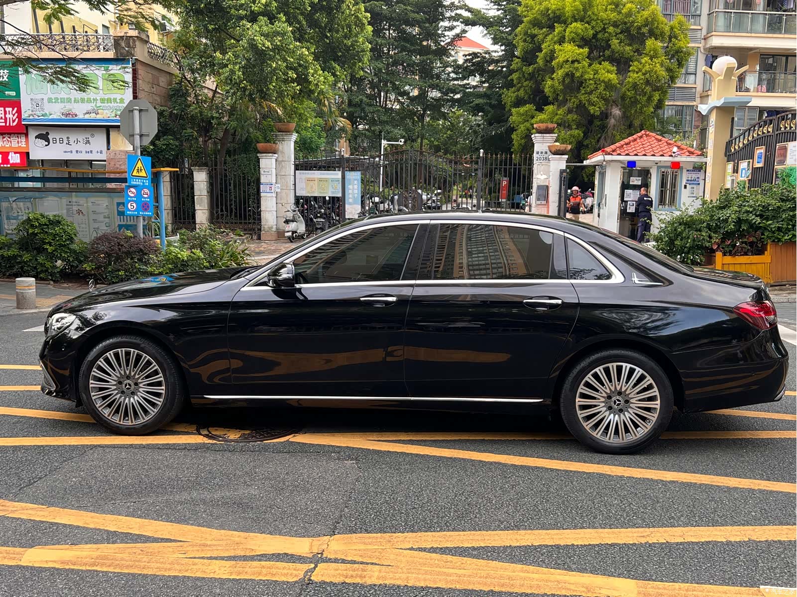 Mercedes-Benz E-Class, 2021 15