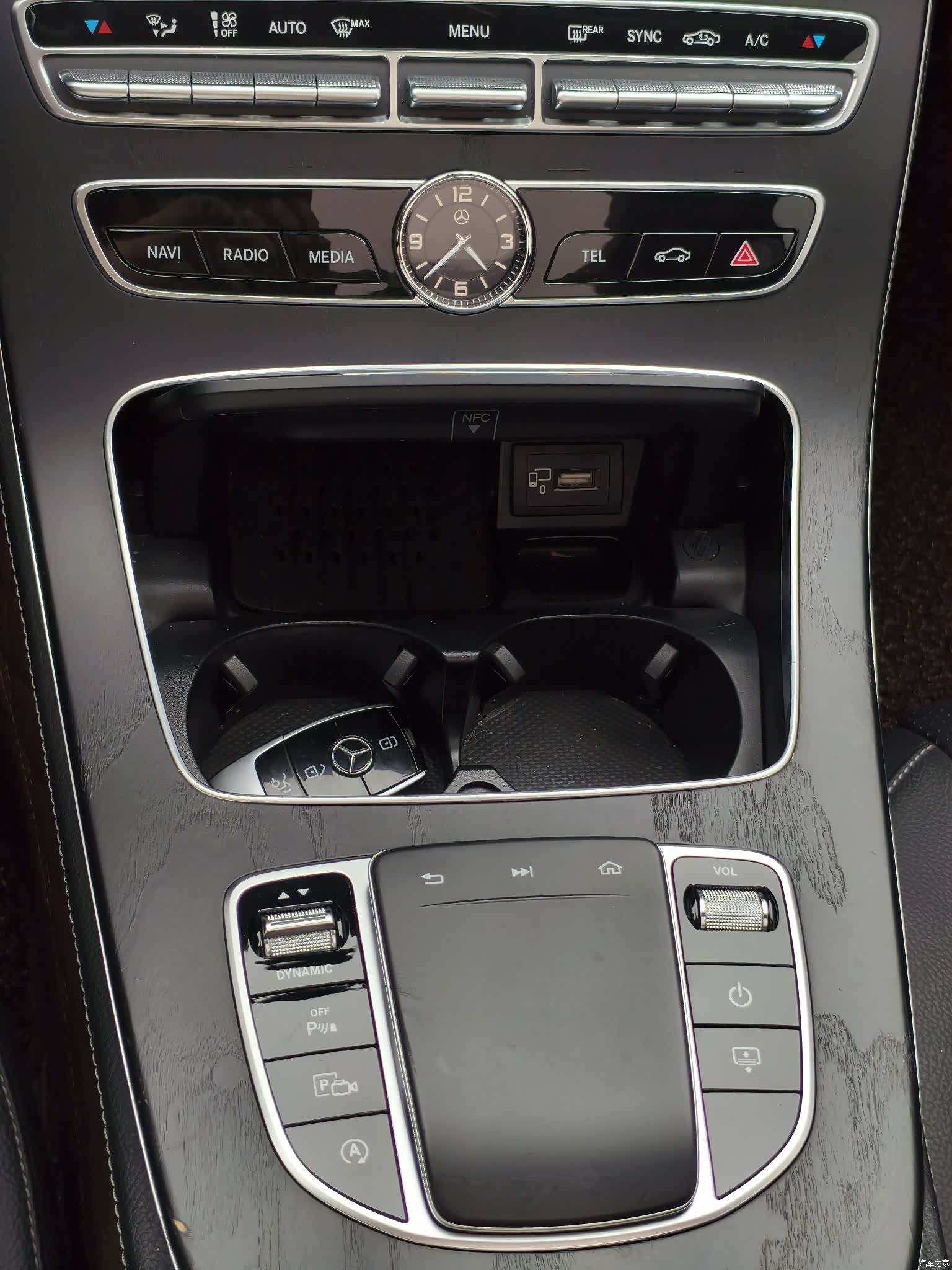 Mercedes-Benz E-Class, 2019 15