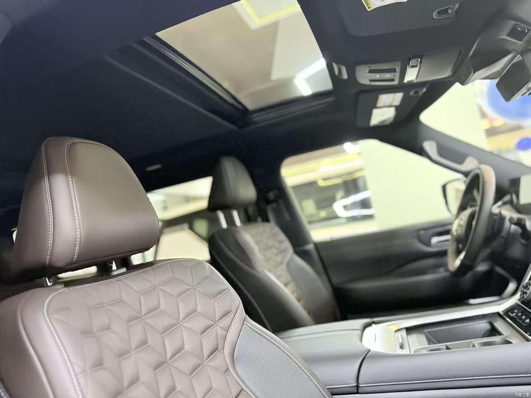 Nissan Patrol, 2025 17