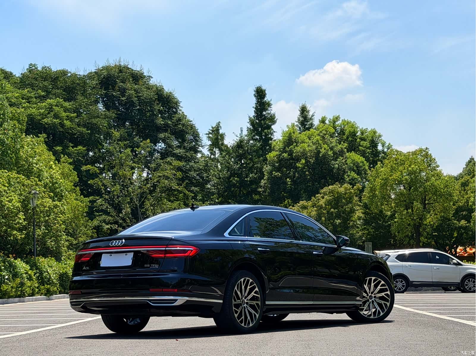 Audi A8L, 2021 4