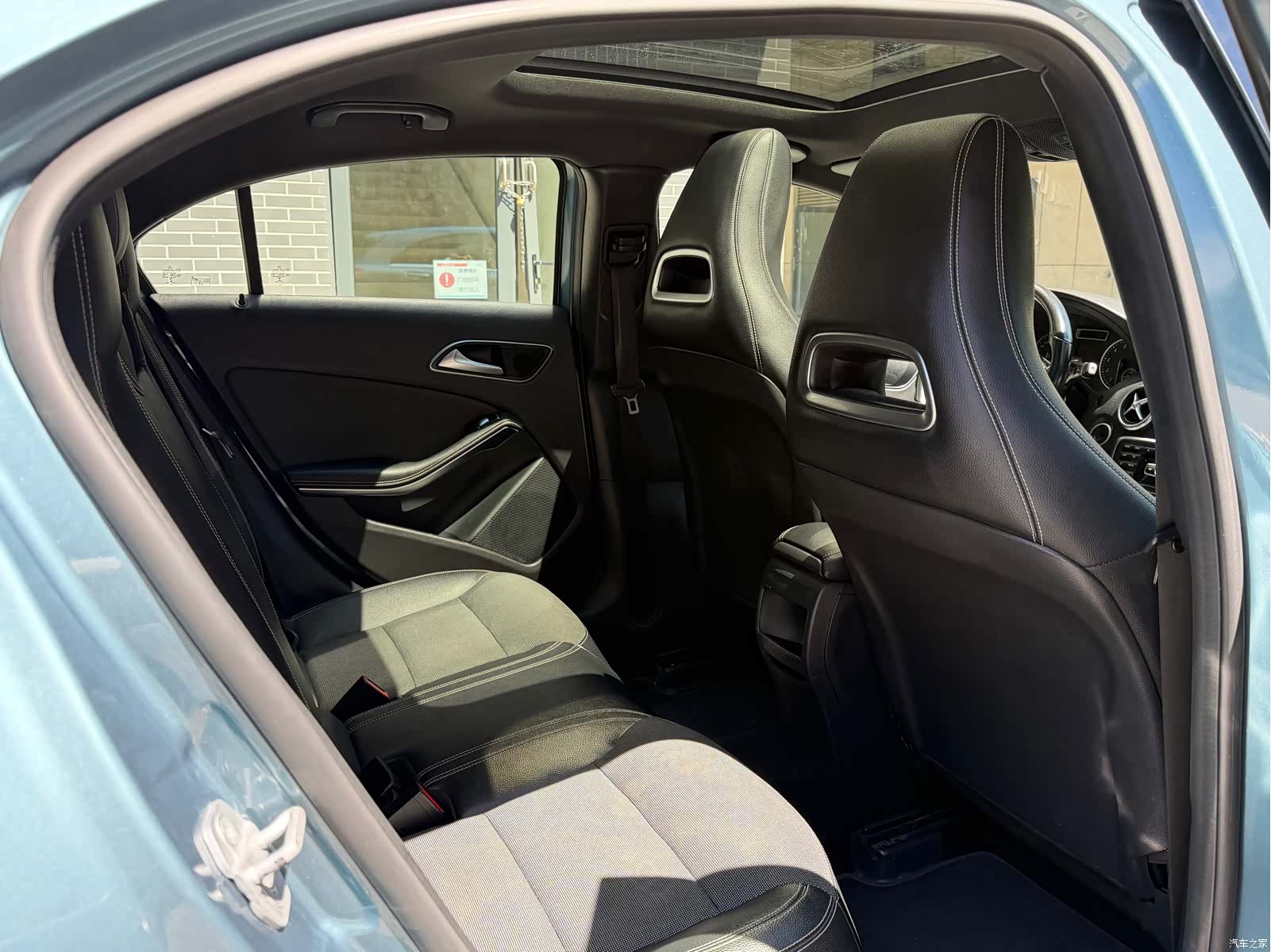 Mercedes-Benz A-Class, 2015 все фото