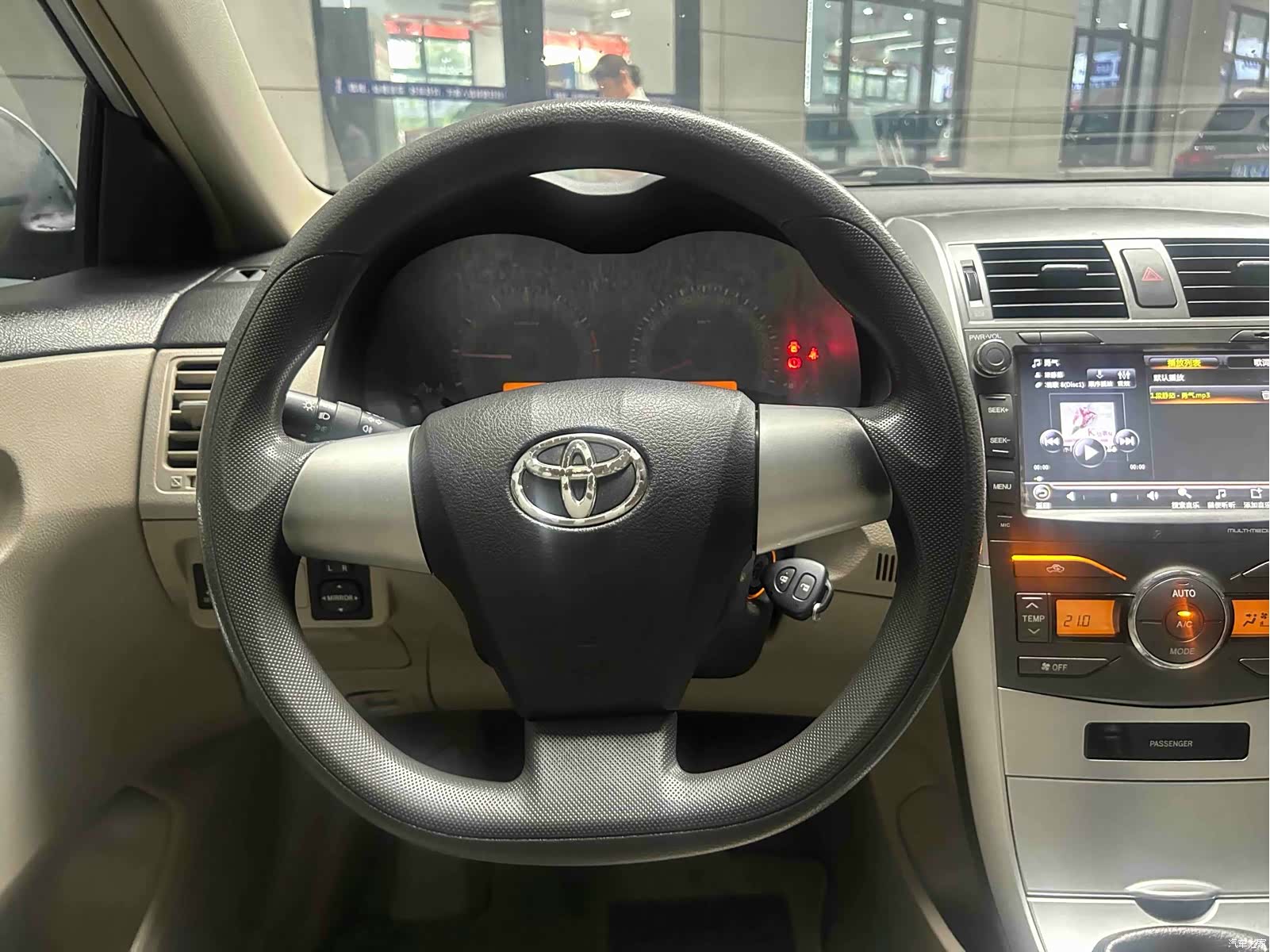 Toyota Corolla, 2011 10