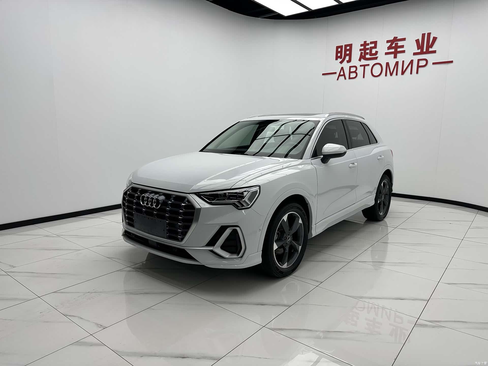 Audi Q3, 2022 4