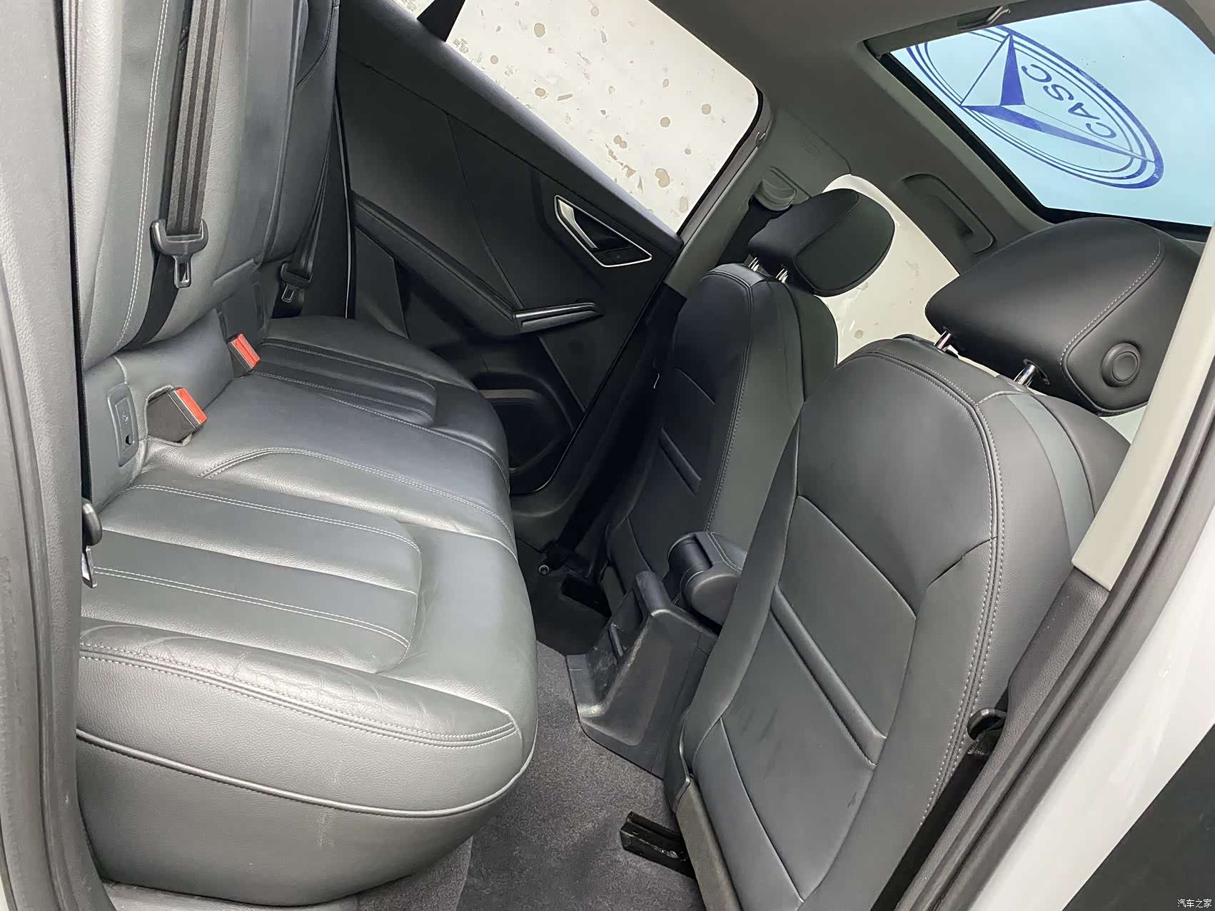 Audi Q2L, 2022 16