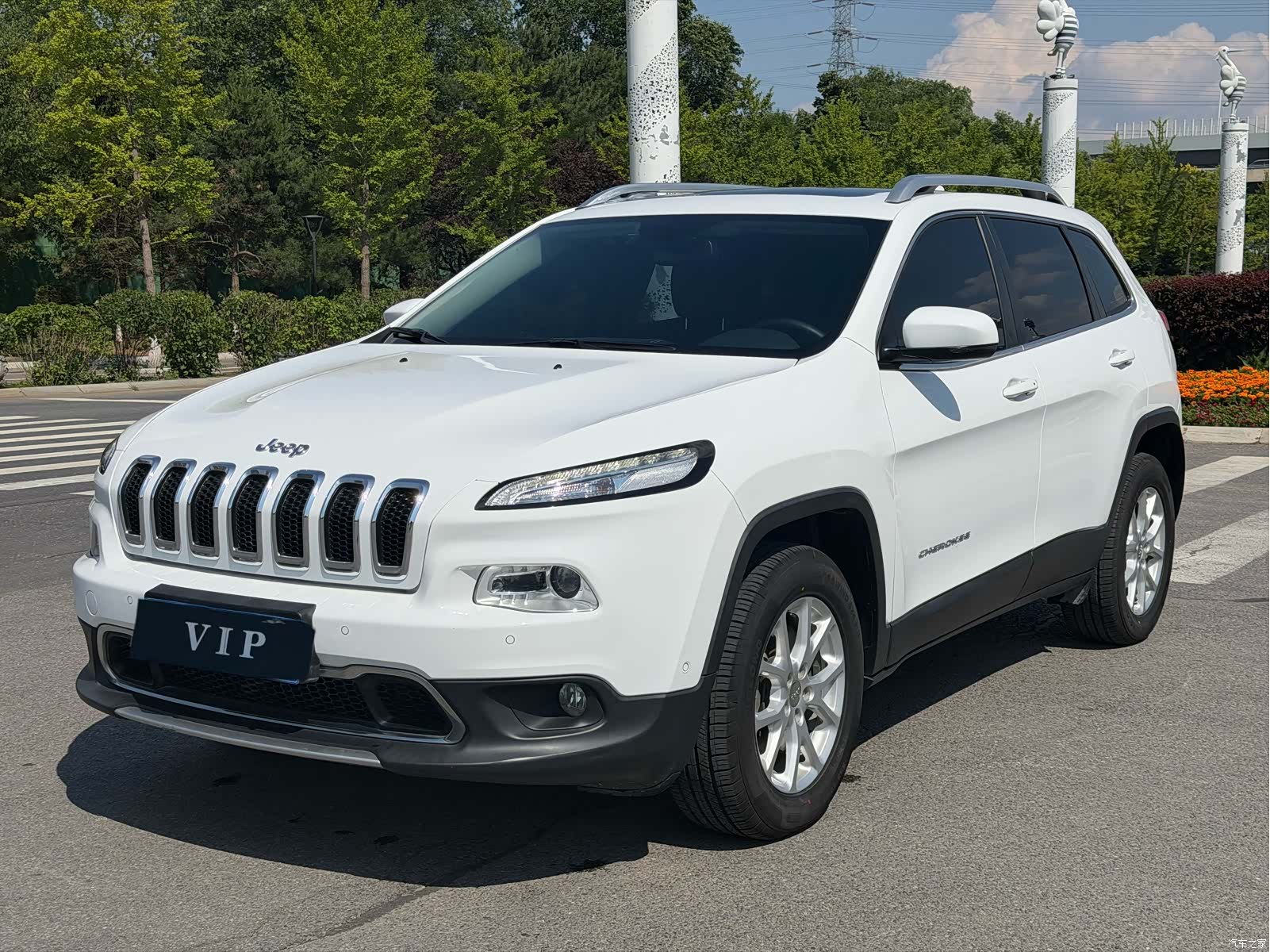 Jeep Cherokee, 2016 1